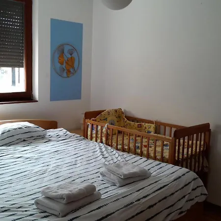 Plavi Airport Appartamento