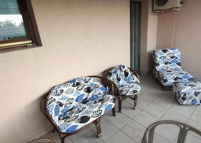 Plavi Airport Appartement